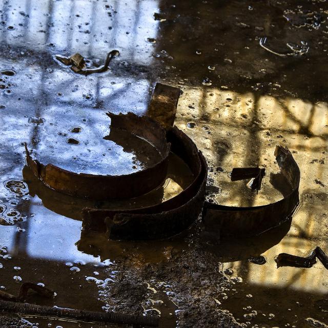 cerclage reflet usine la Seyne juin 2010